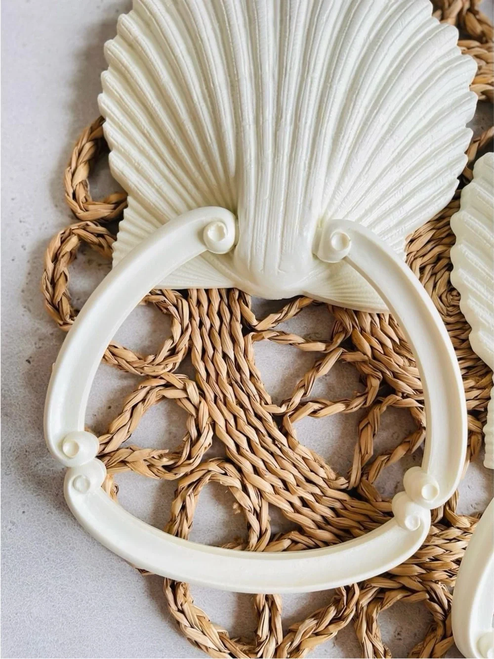 Set of 2 70s Vintage Homco Seashell Scallop Plastic Towel Hangers Coastal